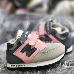 Sepatu sneaker anak anak size 21-30