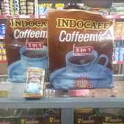 indocafe coffeemix 3 in 1 (1 pack / 100 sachet) kopi bubuk instan