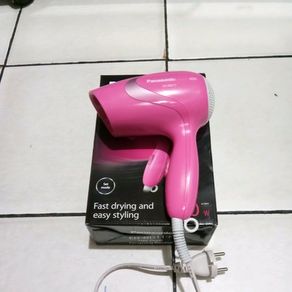 hair dryer atau pengering rambut Panasonic EH ND11
