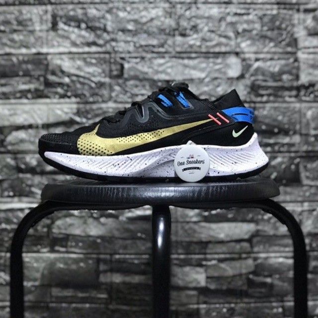 nike trail 2 black
