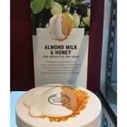 The Body Shop Almond Milk & Honey Body Butter 200ml (Counter Prise : 249rb)