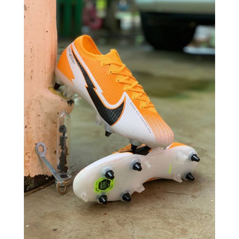 sepatu bola mercurial vapor