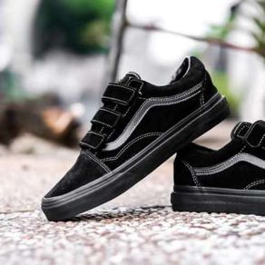 Sepatu Sneakers Pria Wanita Vans Old Skool Velcro Classic Full Black - 37