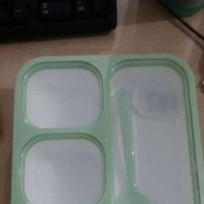 Tempat Makan Lunch Box Sekat