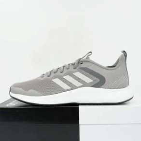 Pilihan sepatu running/lari adidas fluidstreet core black original fw1703 |  160,000.00 | Harga 5/2022 | ShopBack