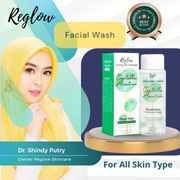 Reglow Skincare Facial Wash Glowing Skin Treatment