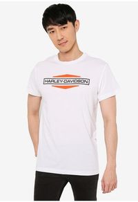 Pilihan supreme stack logo tee | 85,000 