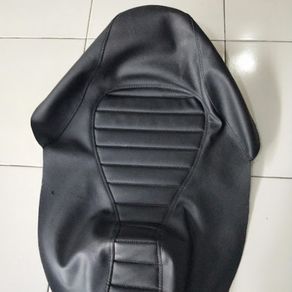 sarung jok nmaxkombinasi warna pres japs/kulit jok motor nmax garis² - hitam