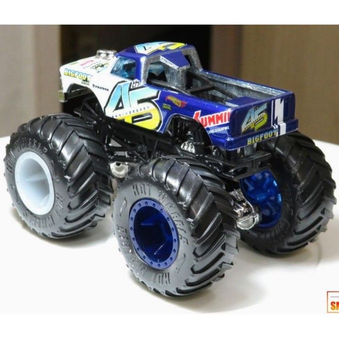 hot wheels monster jam wolverine