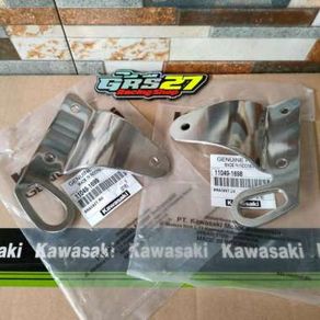 breket lampu ninja SS R kupingan lampu ninja SS R