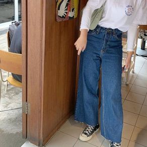 Pilihan celana jeans wanita kulot jeans 