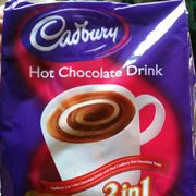 cadbury 3 in 1 hot chocolate drink coklat panas (15 sachets x 30 gr)
