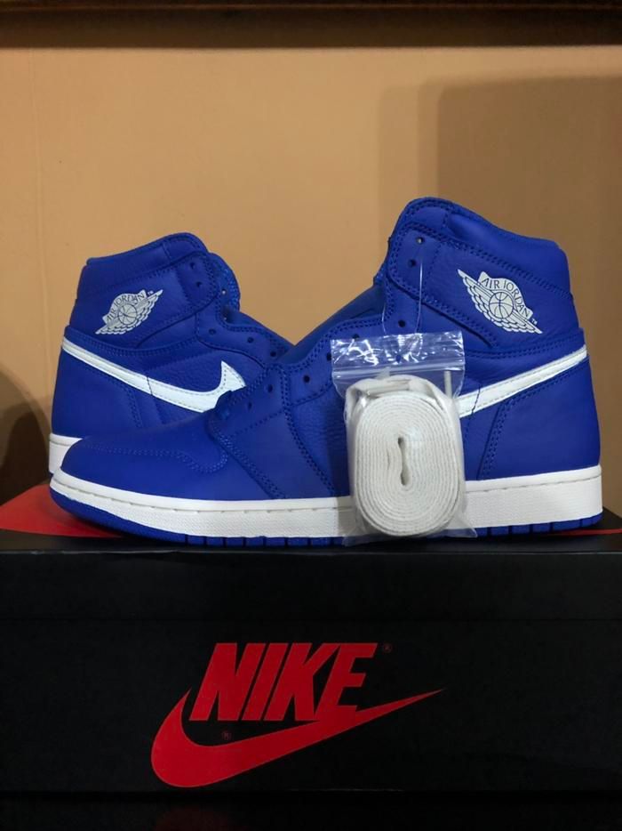 jordan 1 royal hyper