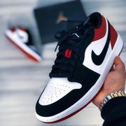 aj1 low black toe