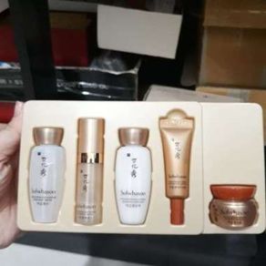 Sulwhasoo concentrated Ginseng Renewing Kit Set