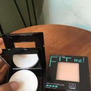 Maybelline fit me compact powder fullsize