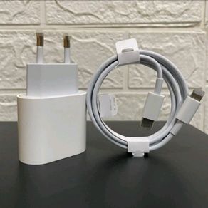 FAST CHARGER Adaptor Charger iP 20W USB-C Fast Charging