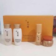 Sulwhasoo Concentrated Ginseng Renewing kit 4 items