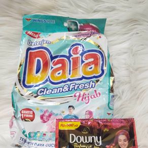 Daia Detergent bubuk 800 gram free Downy 500 x 2