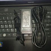 adaptor charger laptop toshiba c600 c600d c640 19v 3.42a ori original