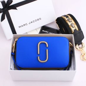 Marc Jacobs Chain Link Snapshot