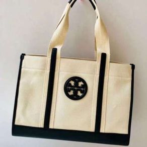 Pilihan tory burch robinson mixed materials shoulder bag original 100% |  1,859, | Harga 4/2023 | ShopBack