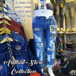 Pilihan celana jeans wanita // celana jeans boyfriend emblem wanita //  celana jeans ripped emblem // jeans wanita terbaru | 85,900.00 | Harga  6/2022 | ShopBack